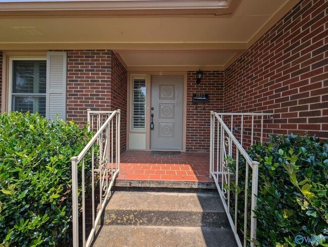 Photo - 2822 Lafayette Rd SW