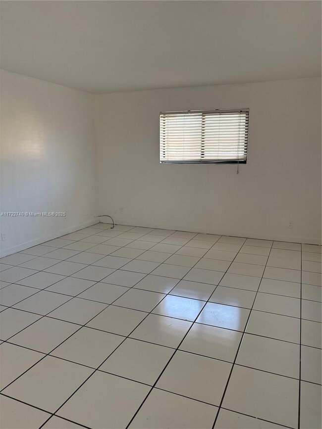 Photo - 4301 NW 19th St Condo Unit 6
