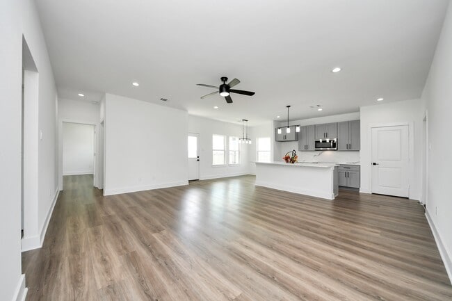 Photo - 6273 Rd 5503