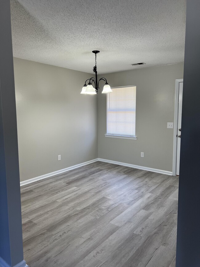 Photo - 274 Hunters Branch Dr