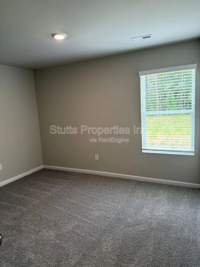 Photo - 319 Skykomish Rd