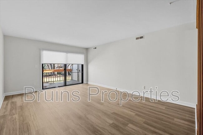 Photo - 1522 Benjamin Pkwy