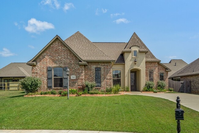 Beautiful Home in Desirable Dogwood South - Beautiful Home in Desirable Dogwood South