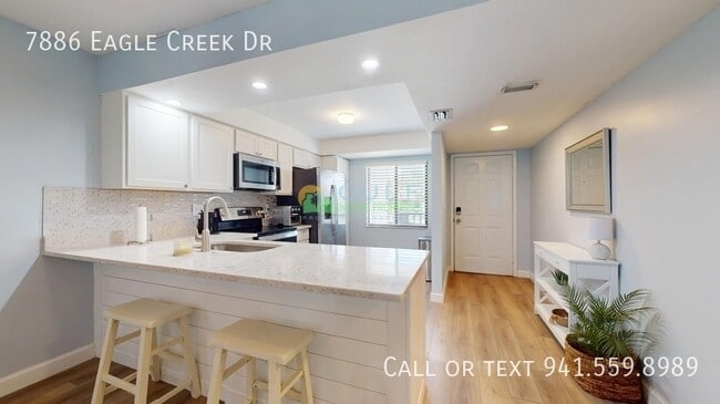 7886 Eagle Creek Dr