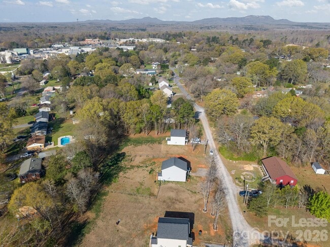 Photo - 409 Kickapoo Ave