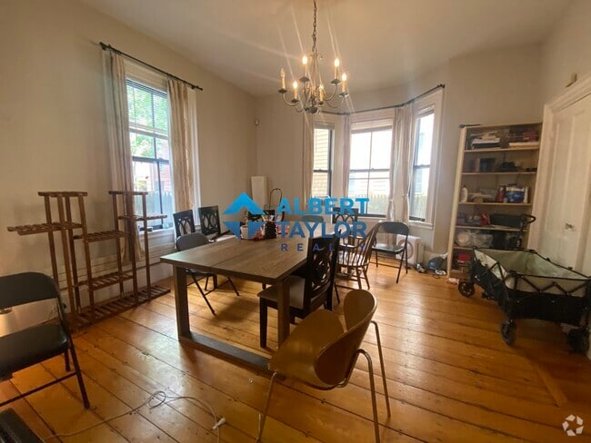 Building Photo - 31 Athens St Unit 1 Rental