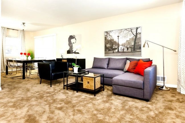 Photo - 5108 Navahoe St