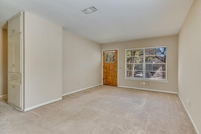 Photo - 1000 Possum Trot St