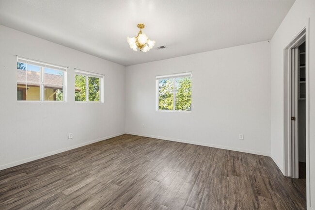 Photo - 1619 11th Ave