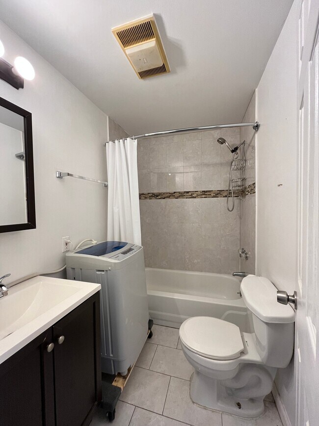 Photo - 1412 Ellsworth St Unit 3