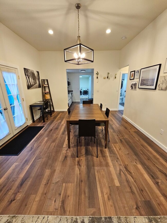 Photo - Furnished  3 bedroom in Mount Vernon for S...