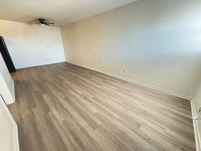 Photo - 503 Sunset Ln Unit Apt 1