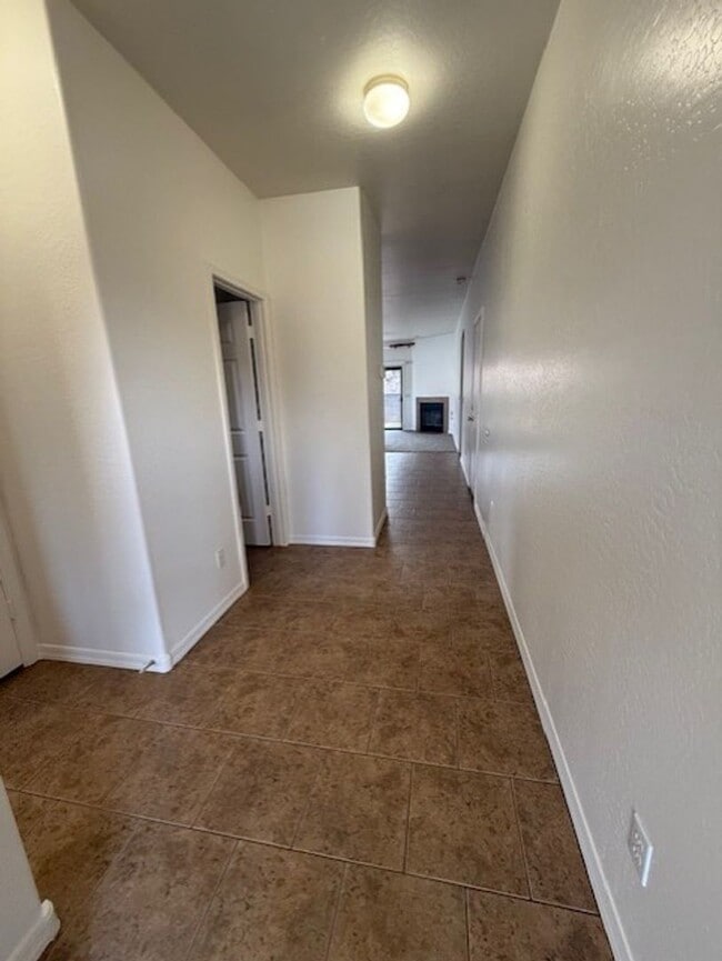 Photo - 3 Bed 2 Bath Available Now!! Contact Prope...