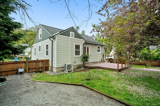 Photo - 1346 NW Couch St