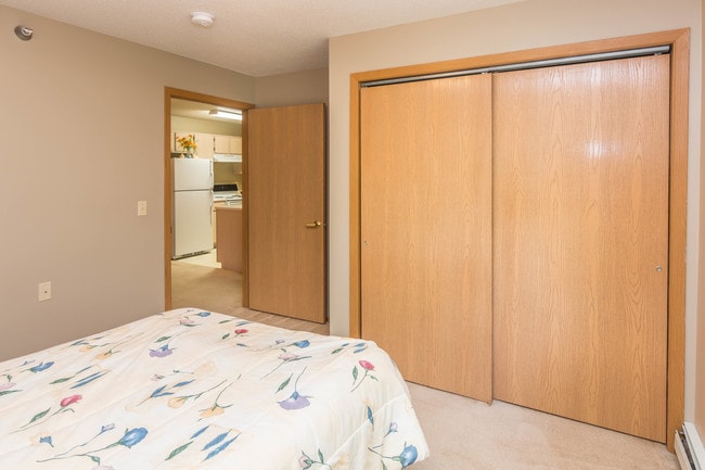 Photo - Split Rock Apartments