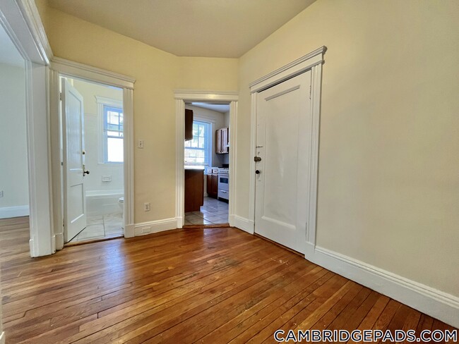 Photo - 37 Wendell St Unit 3