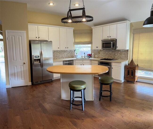 Photo - 5401 Apache Creek Cove