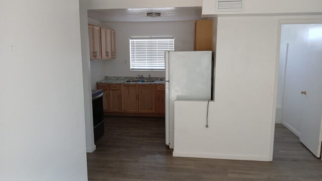 Photo - 190 W Alamo St Unit D