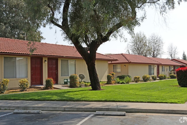 Photo - Country Creek Apartments