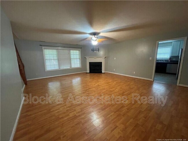 Photo - 596 E Lake Ridge Rd