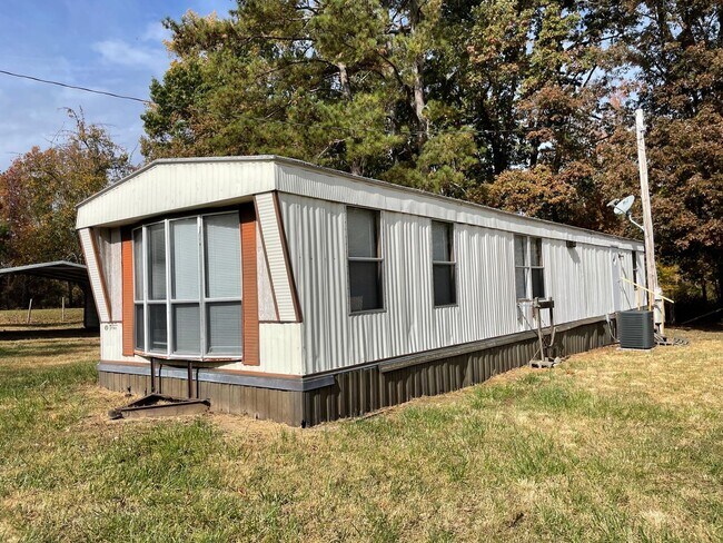 Photo - 2 BED, 1 BATH MOBILE HOME $900 MONTH, $900...
