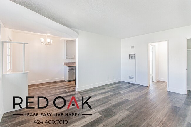 Building Photo - 901 Centinela Ave Unit 9