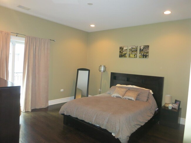 Photo - 118 N Halsted St Condo Unit 2
