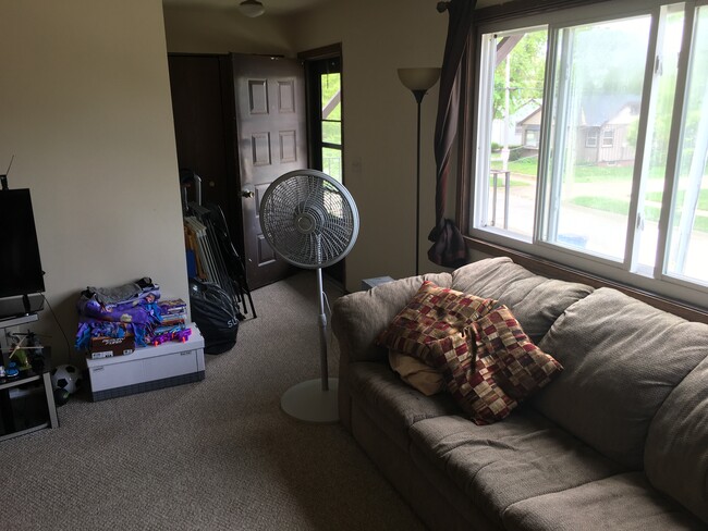 Photo - 3150 S 95th St