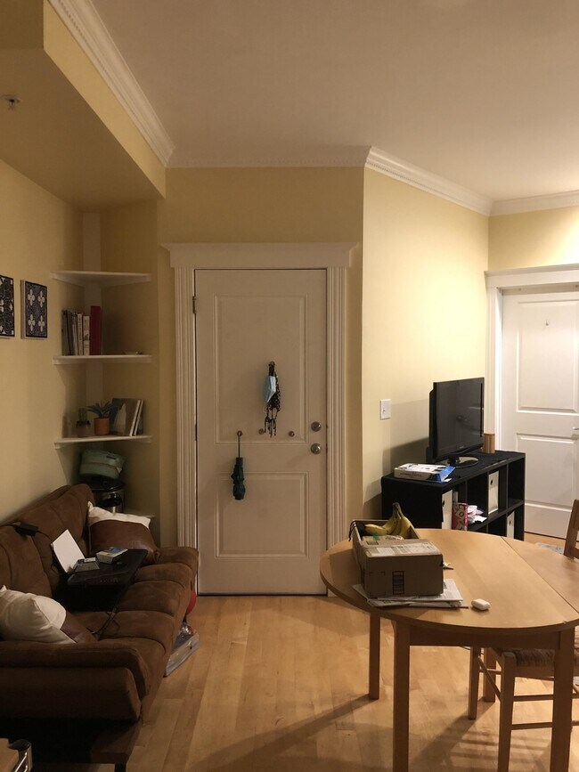 Photo - 155 Magazine St