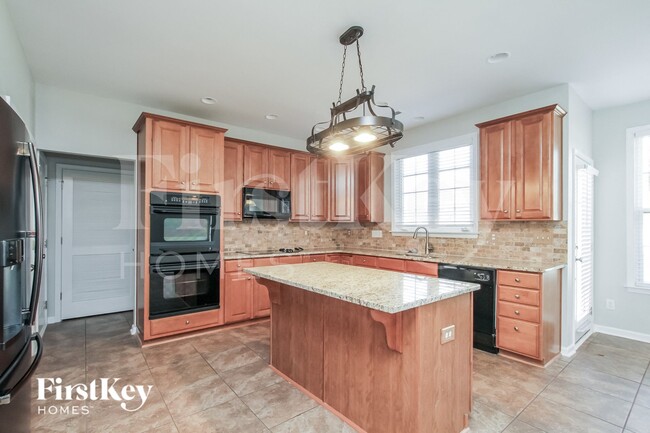 Photo - 813 Pinkney Pl