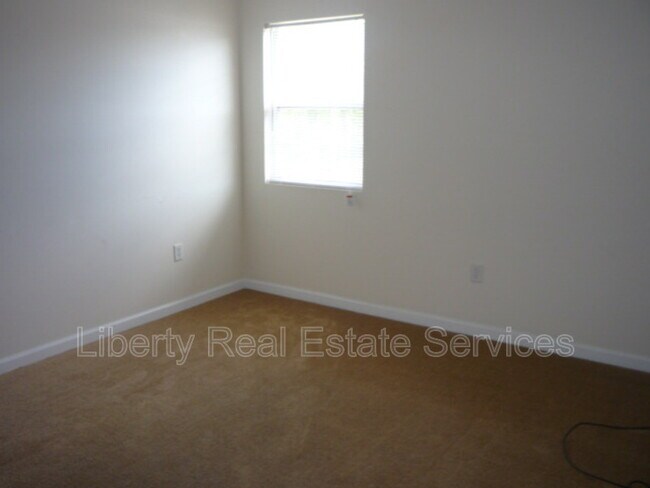 Photo - 135 Rolland St Unidad Apt 27