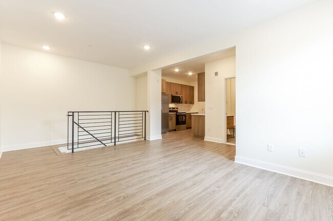 Photo - 2009 N 22nd St Unit 4