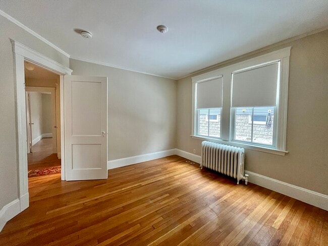 Photo - 14-16-16 Richardson Ave Unidad 14