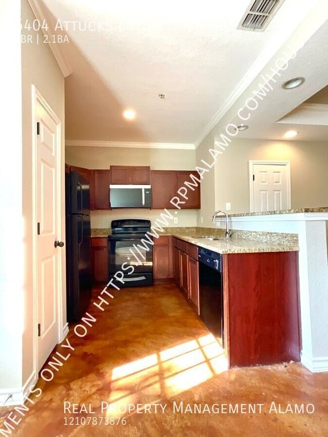 Photo - 6404 Attucks Ln