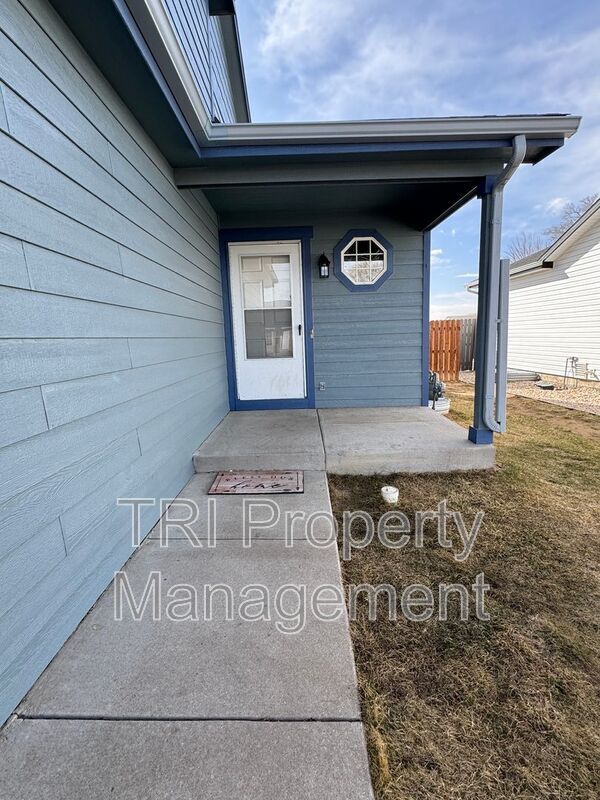 Photo - 2027 Birch Ave