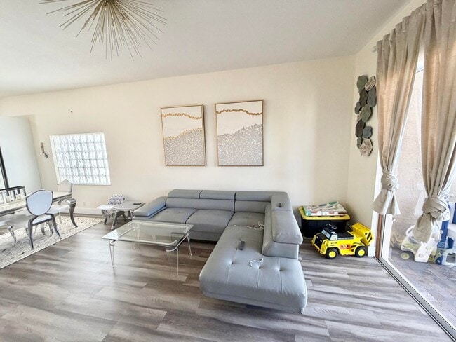 Photo - 159 Berenger Walk