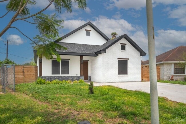 2809 Los Pinos Ln