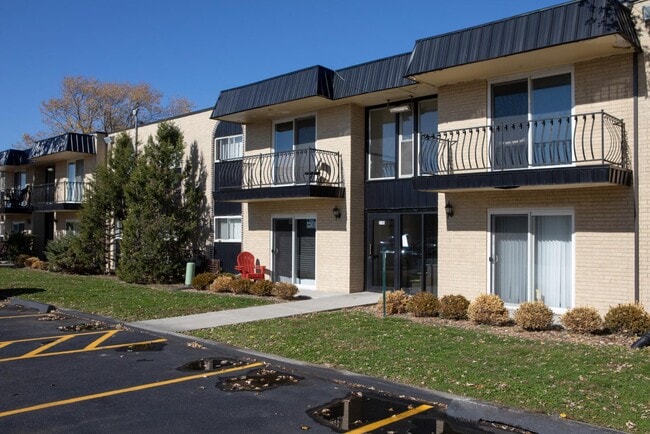 Photo - 2147 175th St