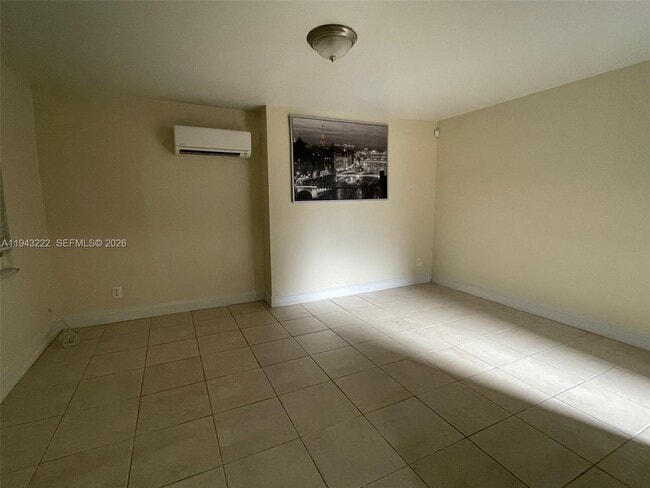 Photo - 1642 Polk St Unit B