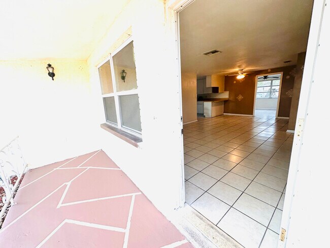 Photo - 3545 Holiday Lake Dr