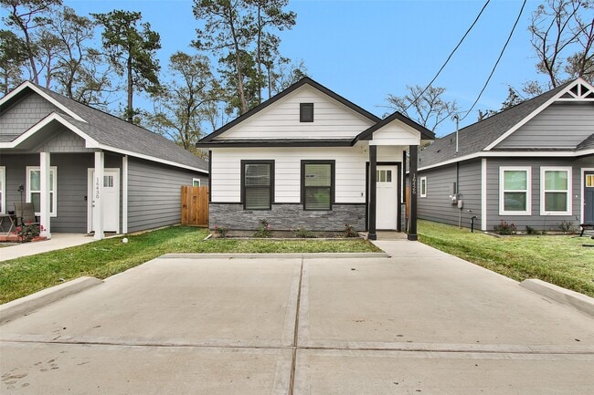 Photo - 16426 Eastchase St