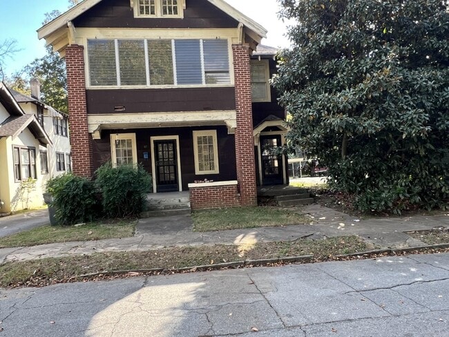 Building Photo - 717 Wright Ave