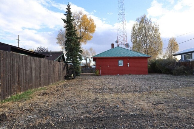 Photo - 311 Smith Ave