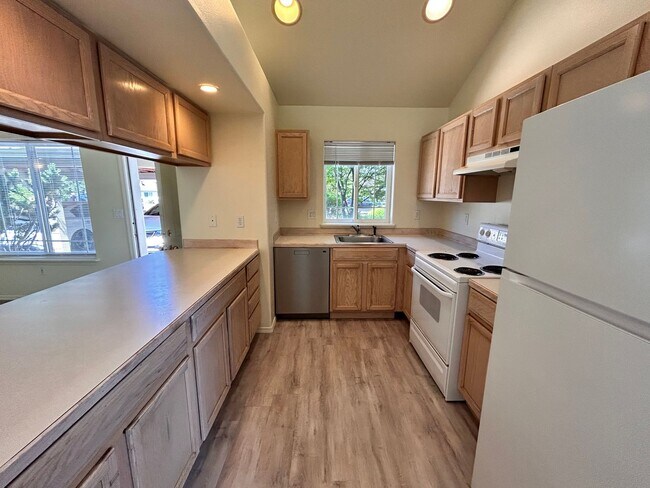 Photo - 2965 NE Worthington Ct Unit 1