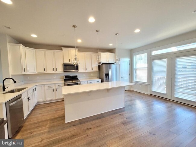 Building Photo - 8571 Red Sage Way S