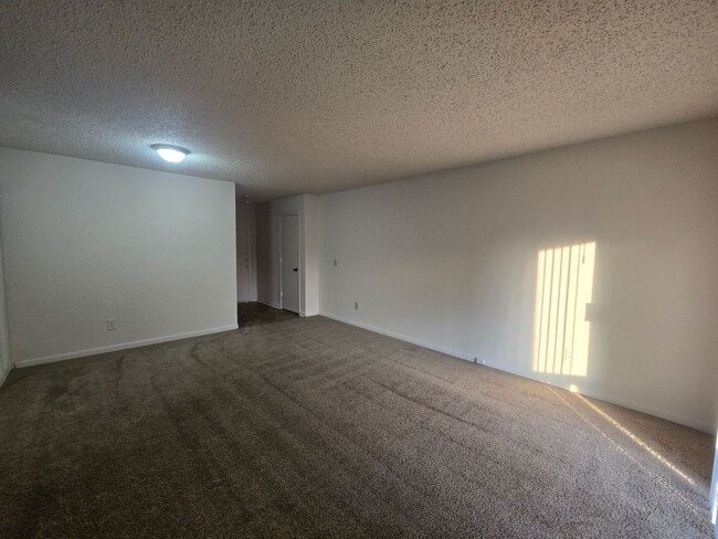 279 Yelton Ct Unidad 279F