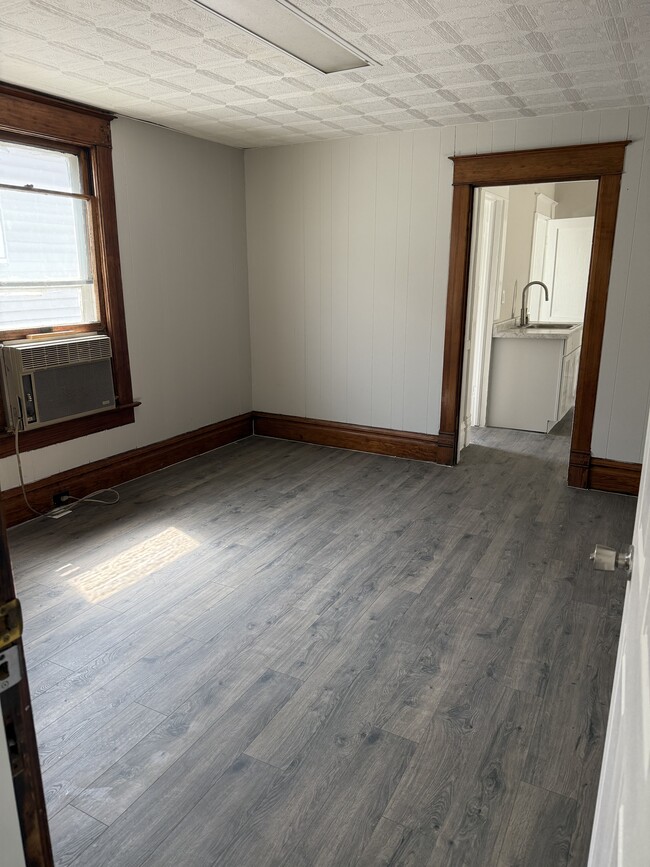 Photo - 818 W Nowland Ave