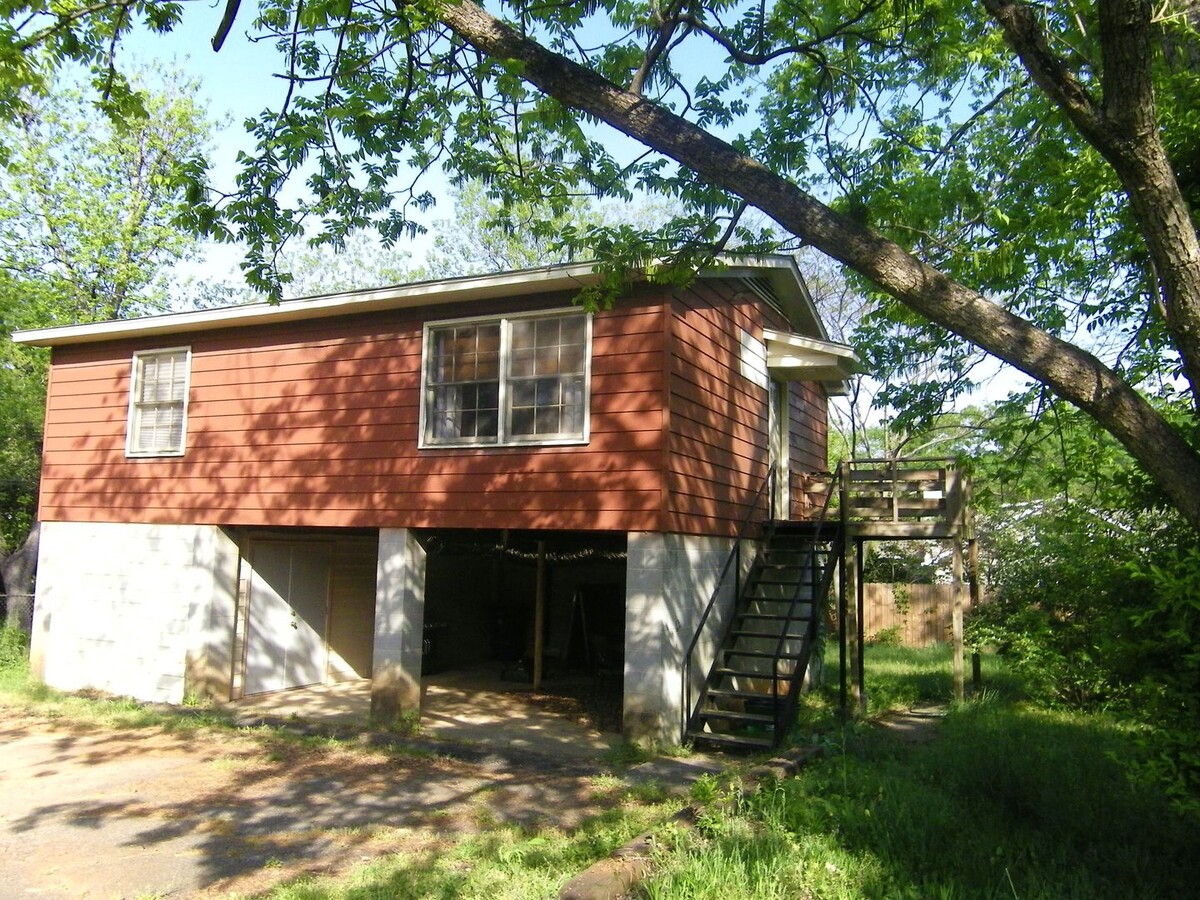 2 Bedroom House in Five Points - 2 Bedroom House in Five Points