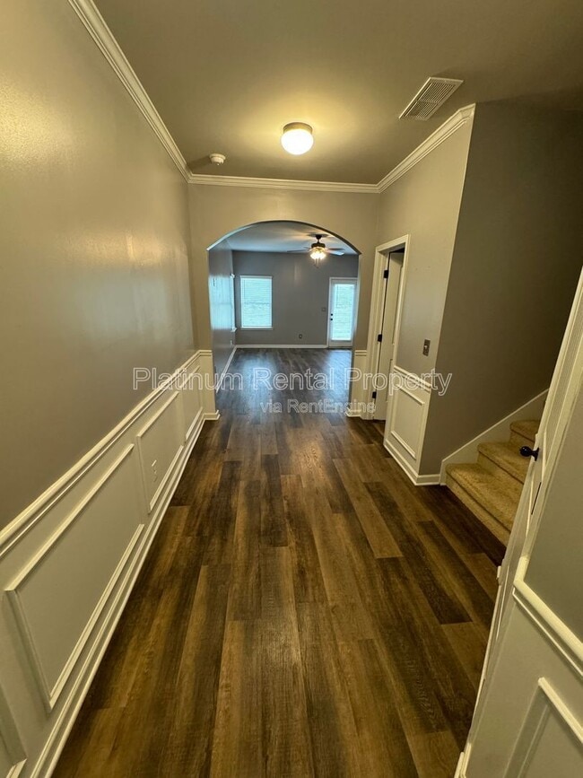 Photo - 5745 Woodside Crossing