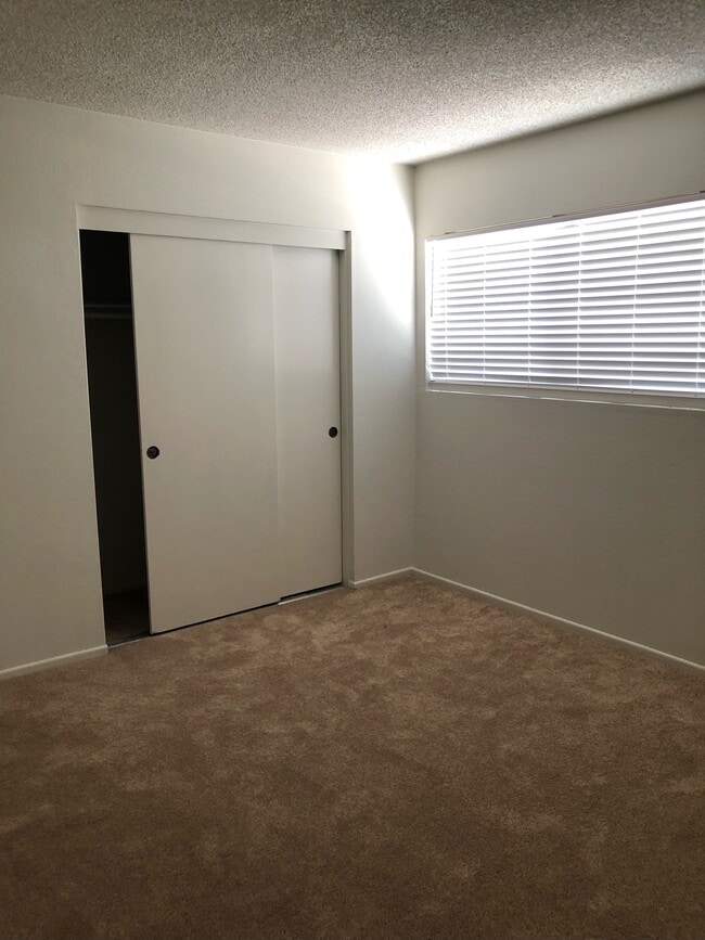 Photo - 8652 Gloria Ave Unidad D